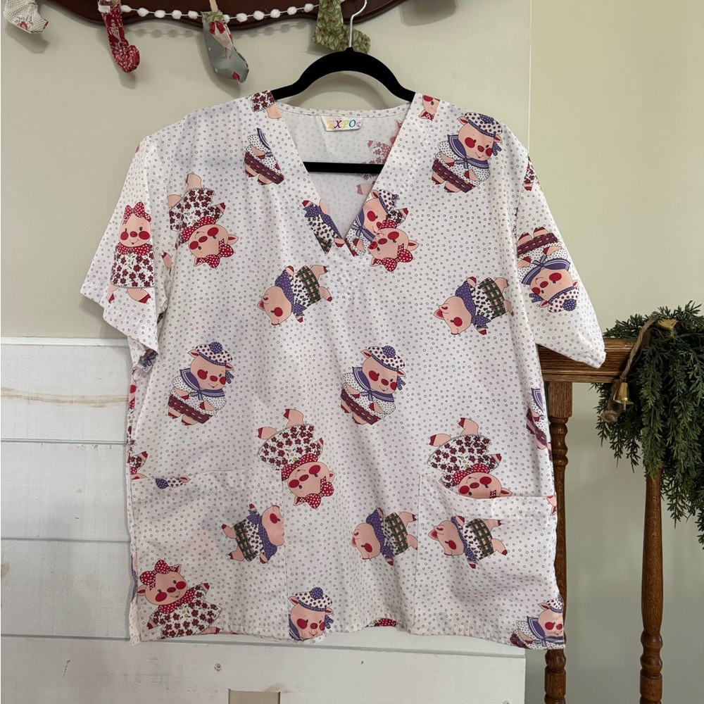 Women’s Cute Pig Print Medical Scrub Top - White with Pink & Purple Pigs Size L